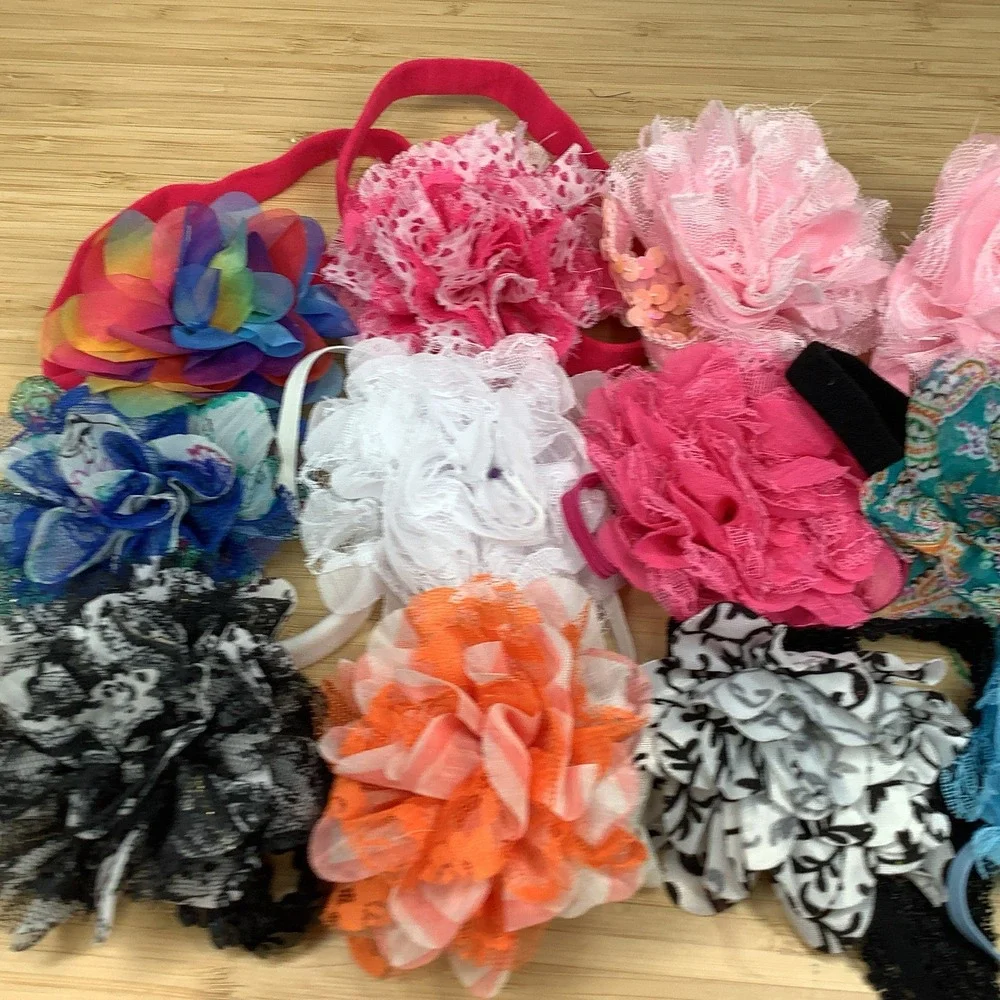 Lot Of 18 Assorted Girl Hair Bows Ribbon Clip